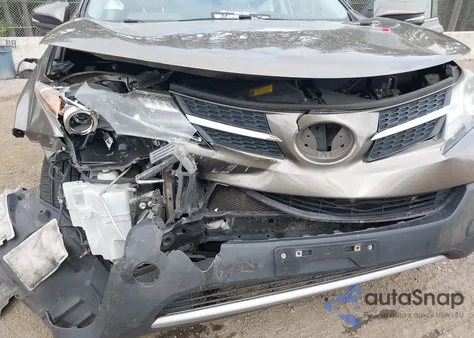 2015 Toyota Rav4 Xle z USA, uszkodzony, nr VIN 2T3RFREV9FW241834